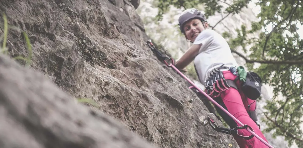 Vorstiegsklettern lernen beim Anfängerkletterkurs in Mixnitz