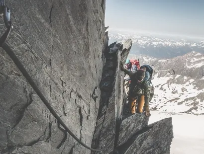 Kletterpassagen am Stüdlgrat mit Bergführer am Großglockner